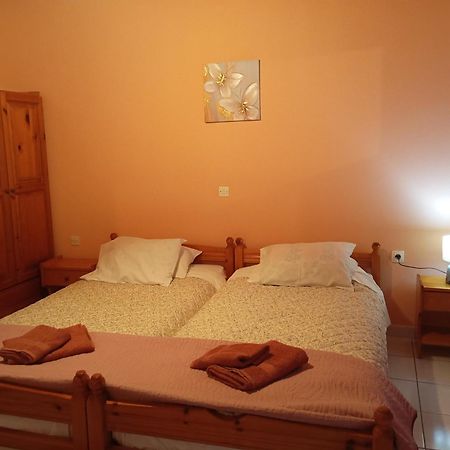 Mylonas Rooms Pandokrátor Екстериор снимка