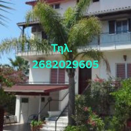 Mylonas Rooms Pandokrátor Екстериор снимка